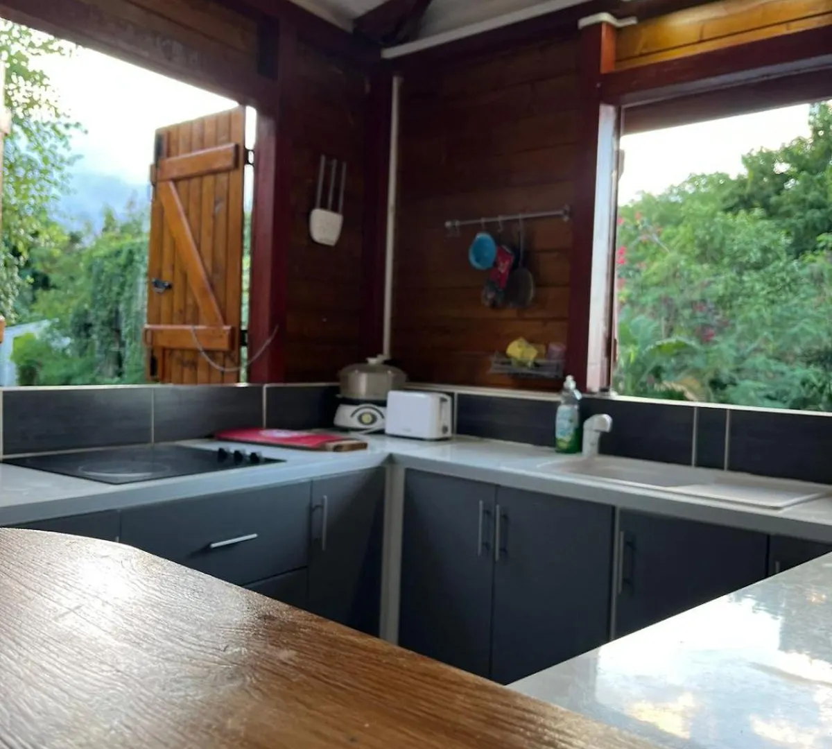 Hébergement de vacances Kaz'An Nou Location De Vacance Avec Vue Imprenable Bouillante Guadeloupe